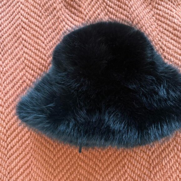 Women's Black and Brown Hat - Picture 2 of 3